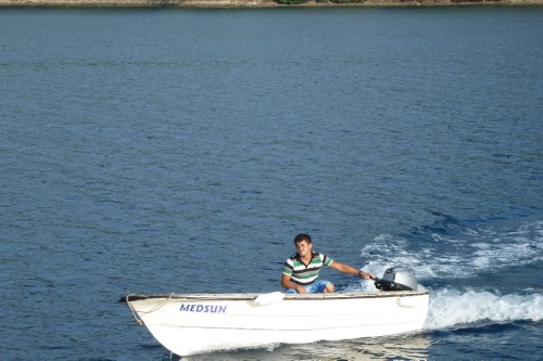 Bateau à moteur